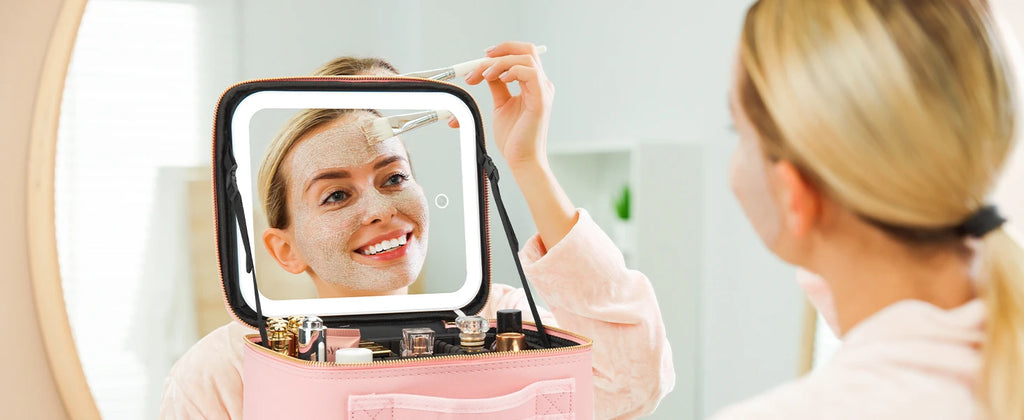 Lighted Makeup Bag